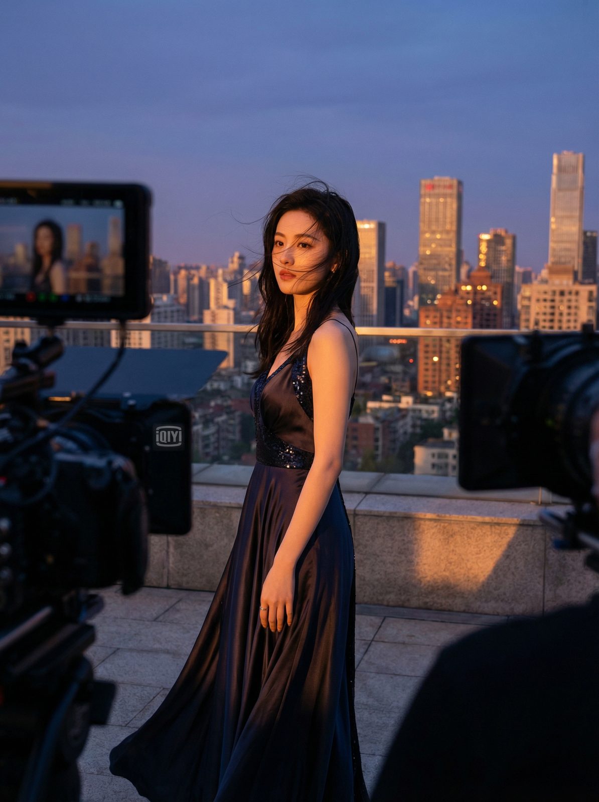 海角写真视频-天台黄昏时尚大片